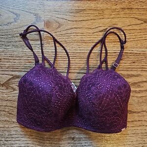 PINK VICTORIA'S SECRET Date Wireless Lightly Lined Bra, Size 32D, Deep Purple